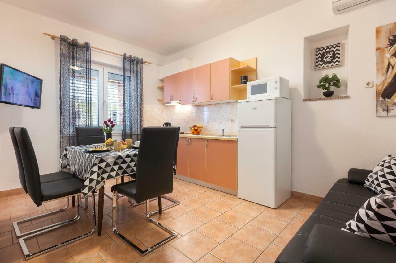 Vila Nela Tučepi Exteriér fotografie